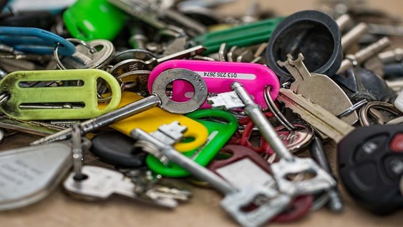 How to search for a lost car key?
